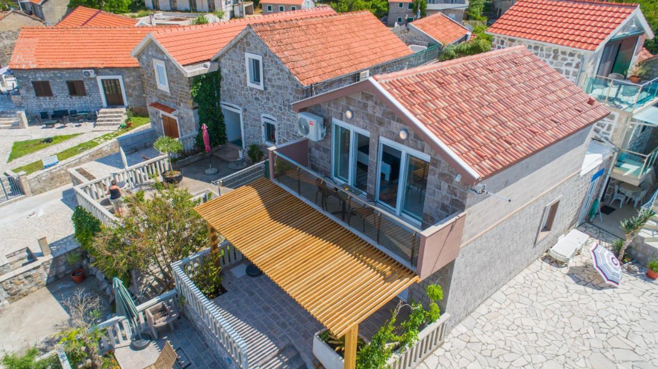 Family House Bjelila Villa Tivat Exteriör bild