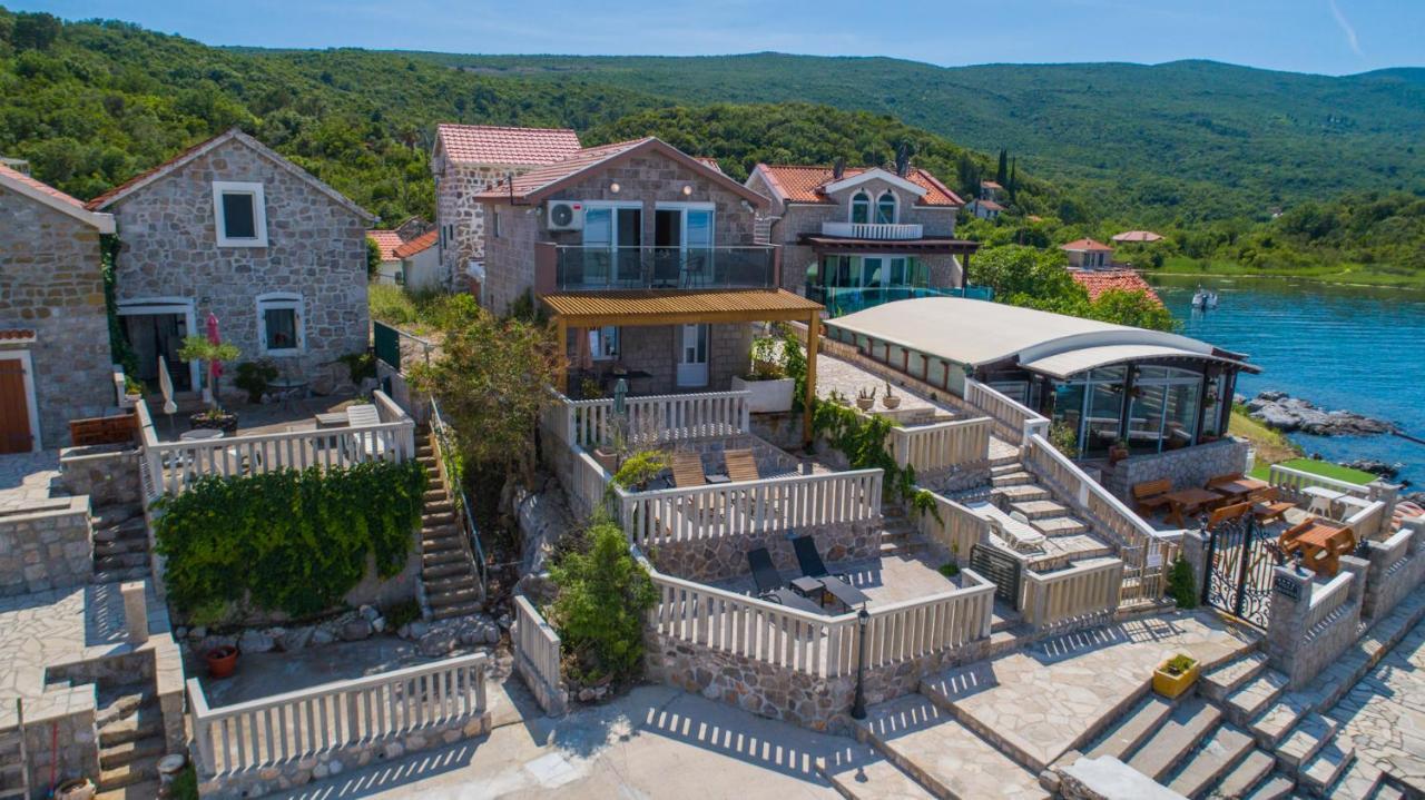 Family House Bjelila Villa Tivat Exteriör bild