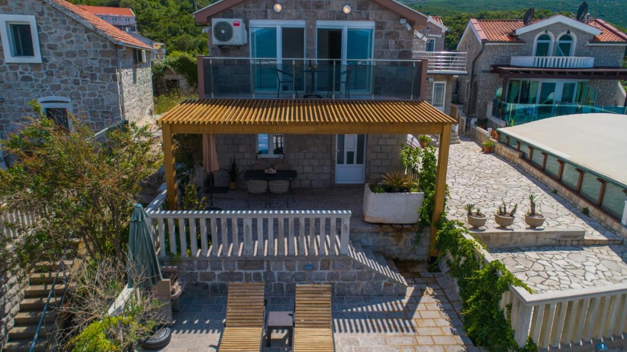 Family House Bjelila Villa Tivat Exteriör bild