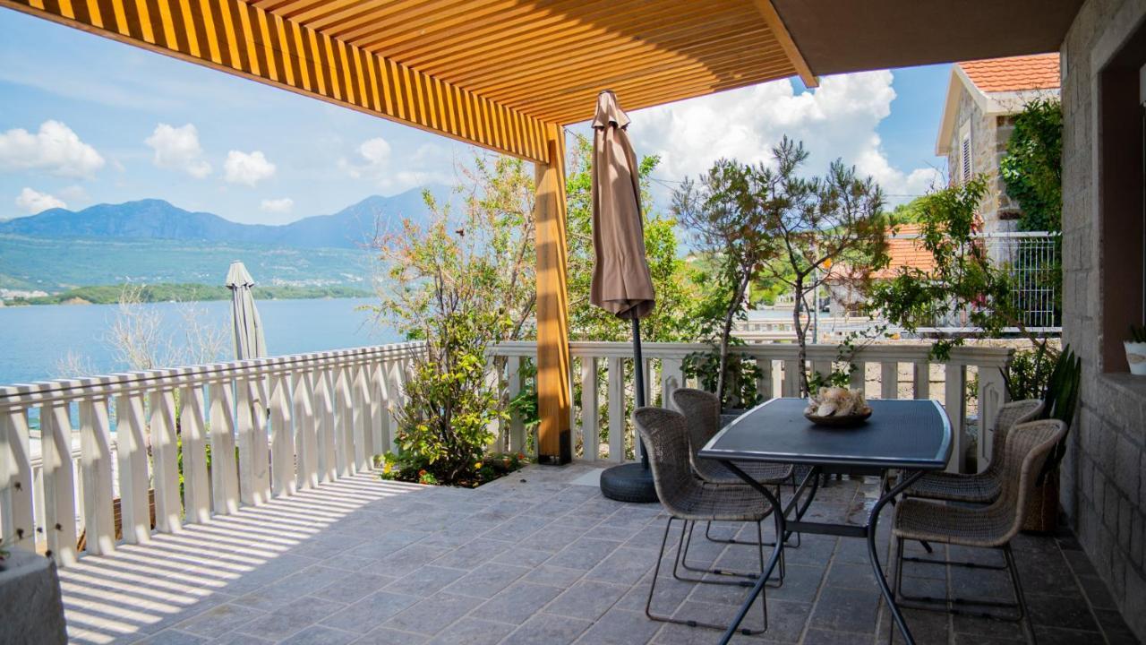 Family House Bjelila Villa Tivat Exteriör bild