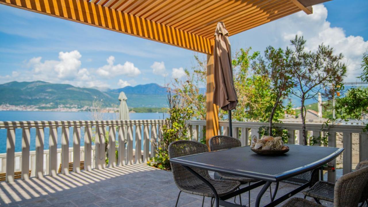 Family House Bjelila Villa Tivat Exteriör bild