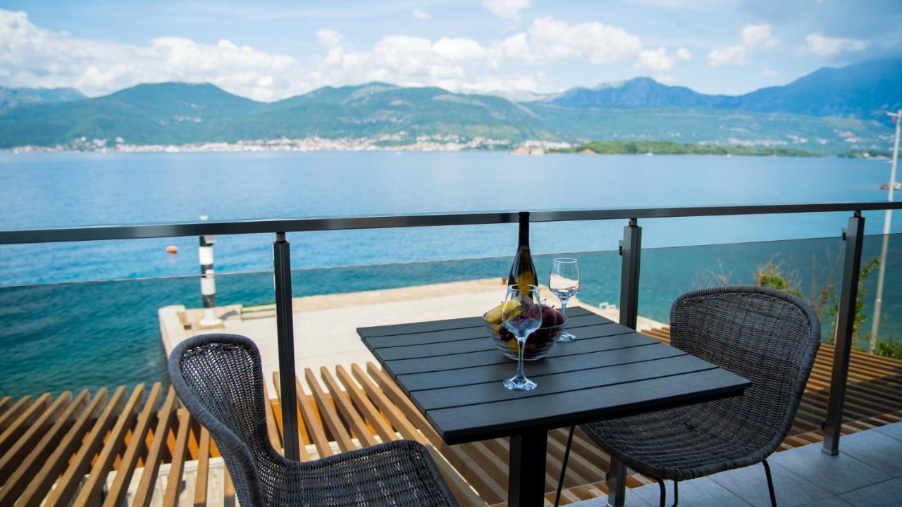 Family House Bjelila Villa Tivat Exteriör bild